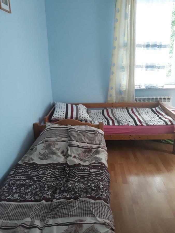 Uniejow Pensjonat Pod Milorzebem Luaran gambar